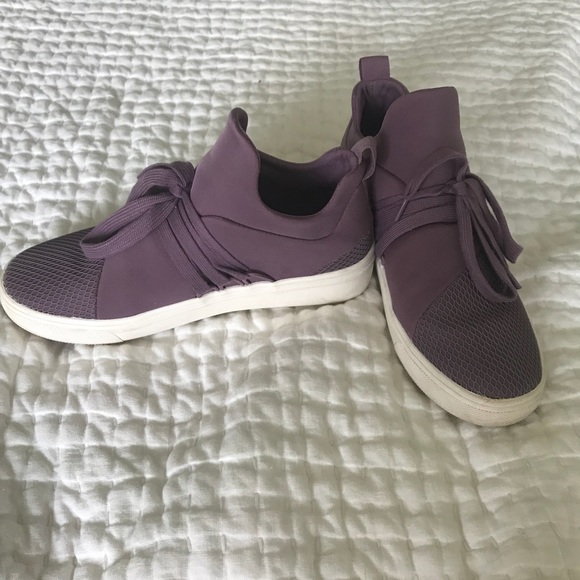 steve madden lancer sneaker outfit